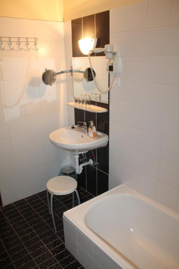 Bed and Breakfast Zur Post Lackenhof Exterior foto
