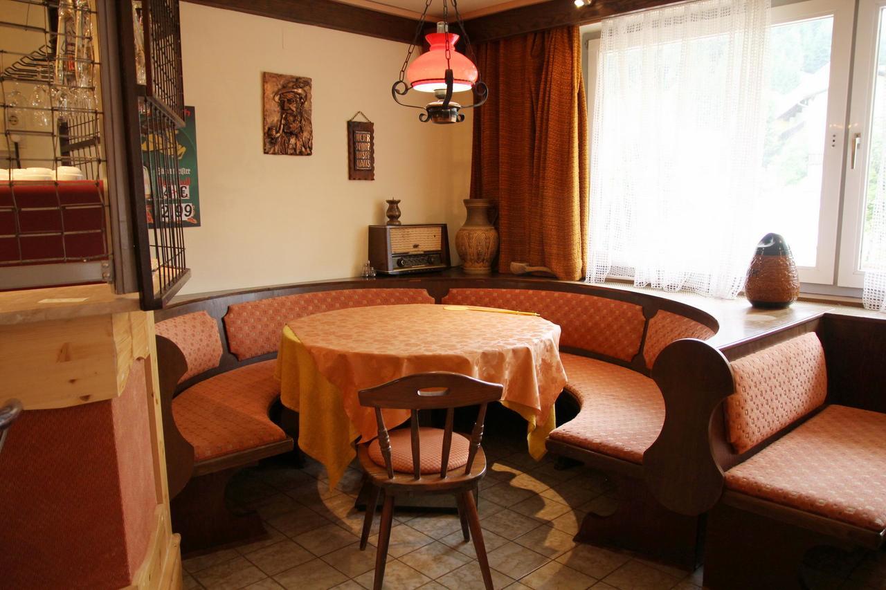 Bed and Breakfast Zur Post Lackenhof Exterior foto